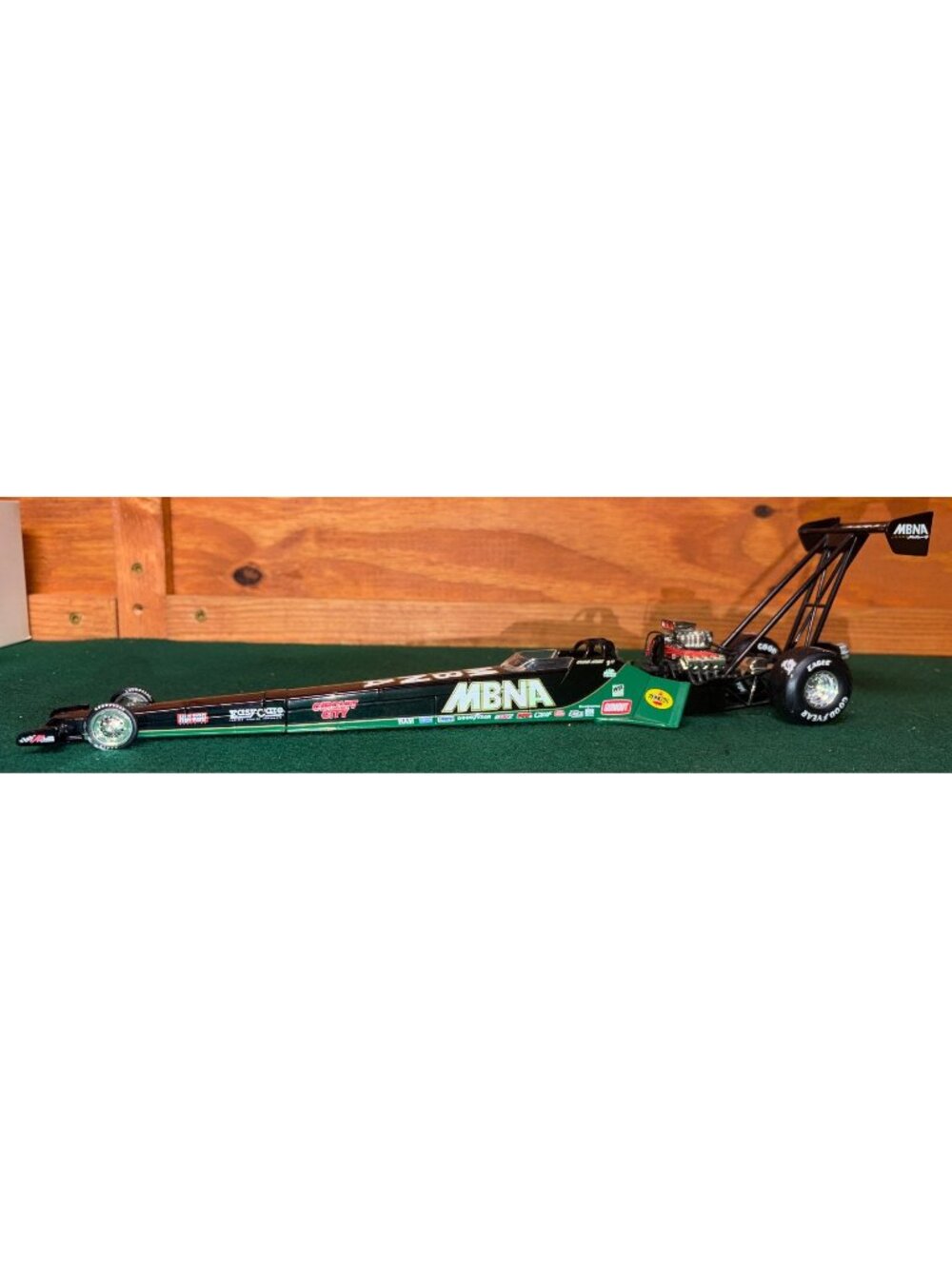 Action Racing Collectibles MBNA 1:24 Scale Top Fuel Dragster Model Limited Edit.